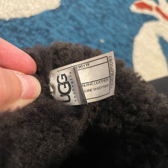 UGG “Burnt Cedar” Brown Short Boots - Picture 6 of 10